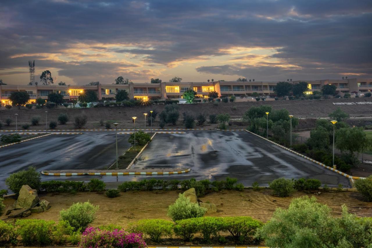 Airport Hotel And Resort Abha Ngoại thất bức ảnh